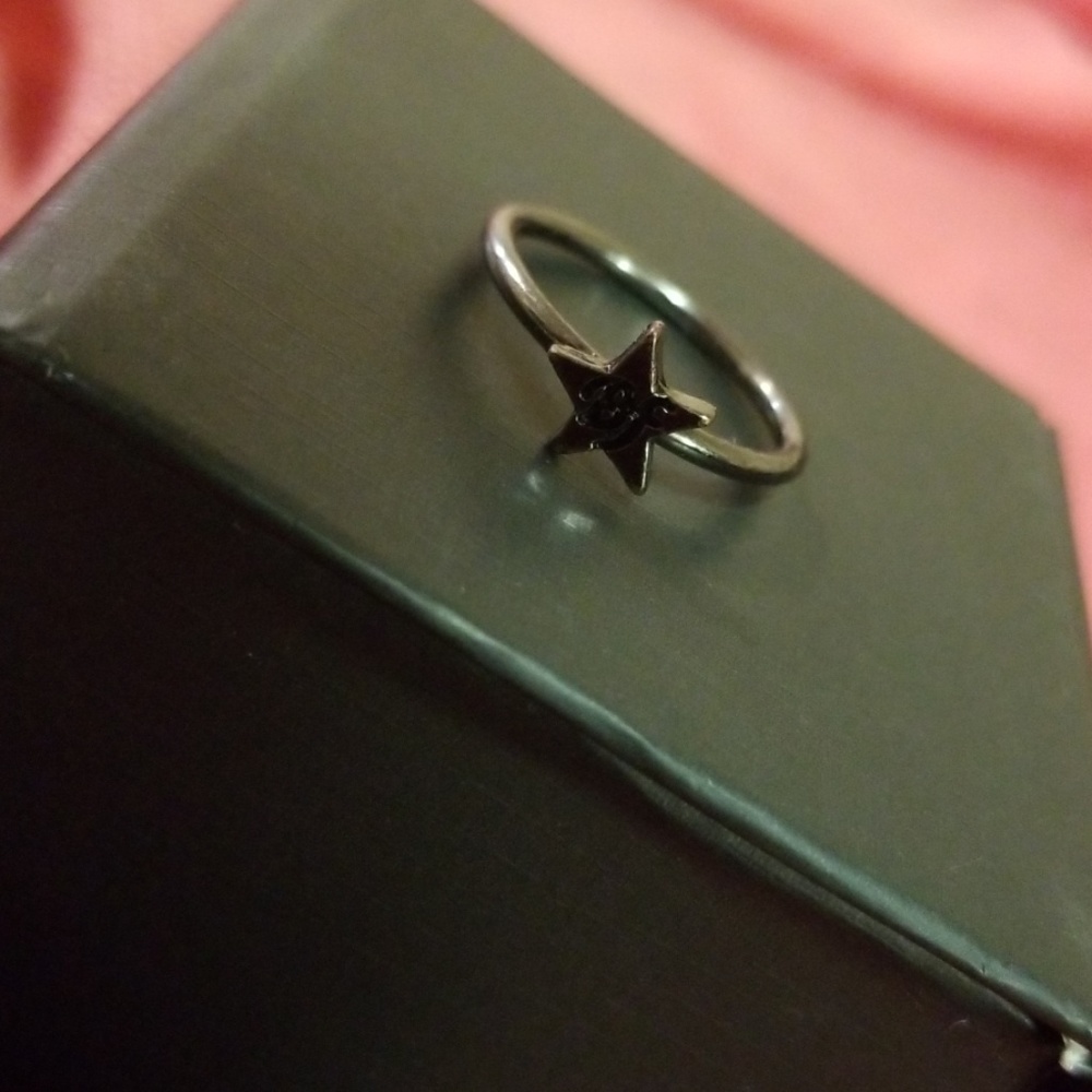 Barbie ring